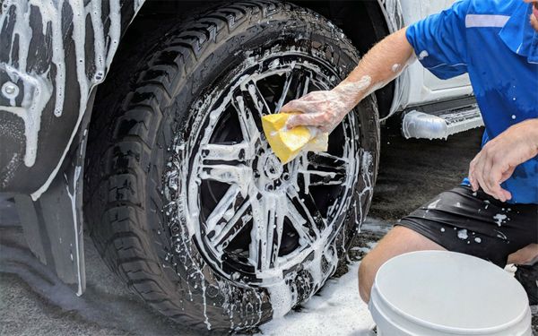 limpiador de llantas profesional BrilloClean